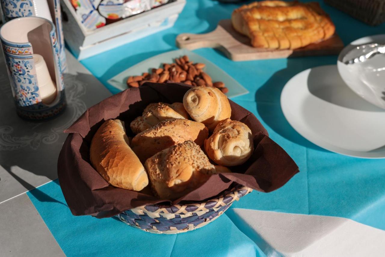 מלון אבולה Fuori Rotta מראה חיצוני תמונה